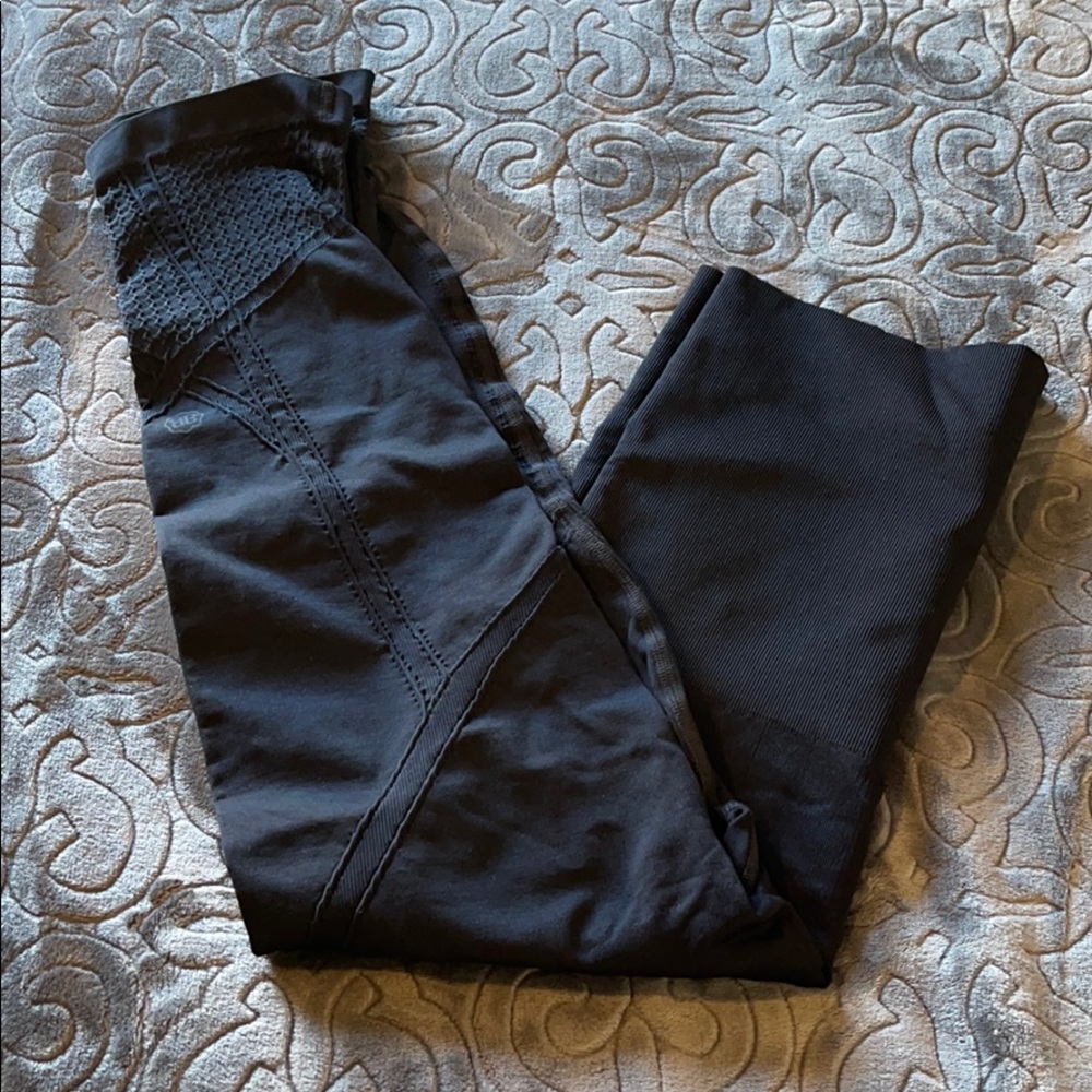 Belly Bandit Mother Tucker Active Leggings